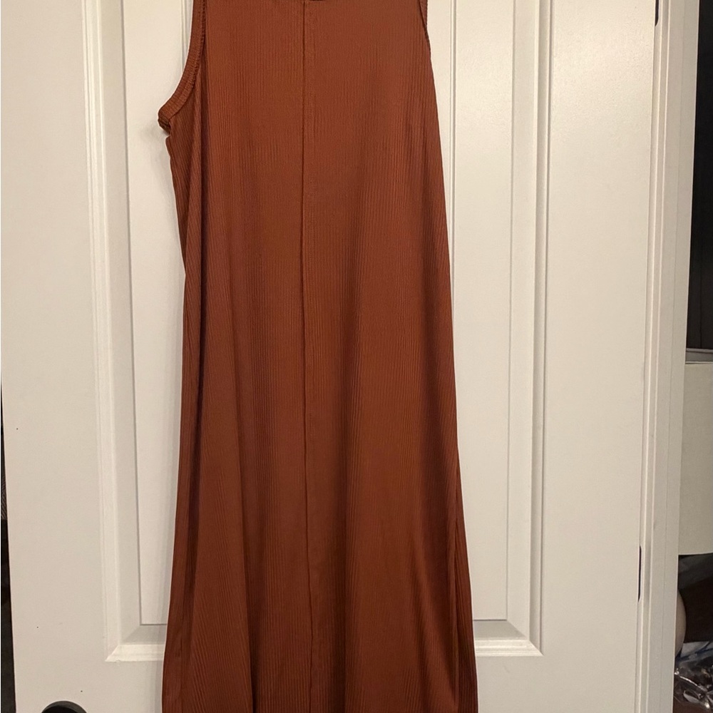 Sleeveless Rust Midi Dress